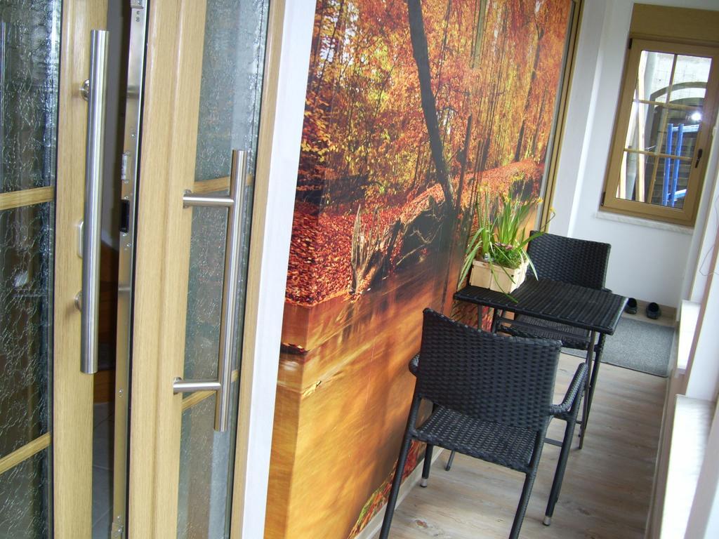 Steffis Zimmervermietung Graben  Ngoại thất bức ảnh